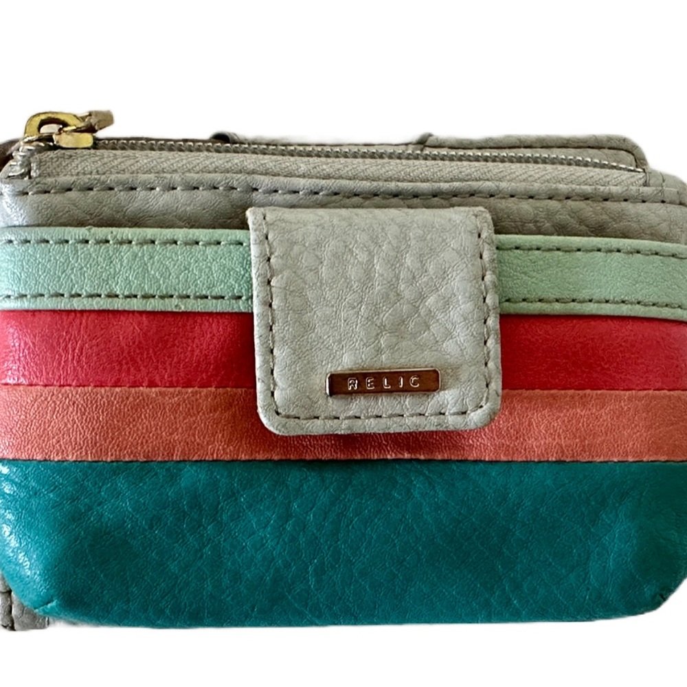 Relic By Fossil Euc Women’s Front Snap Closure Mu… - image 1